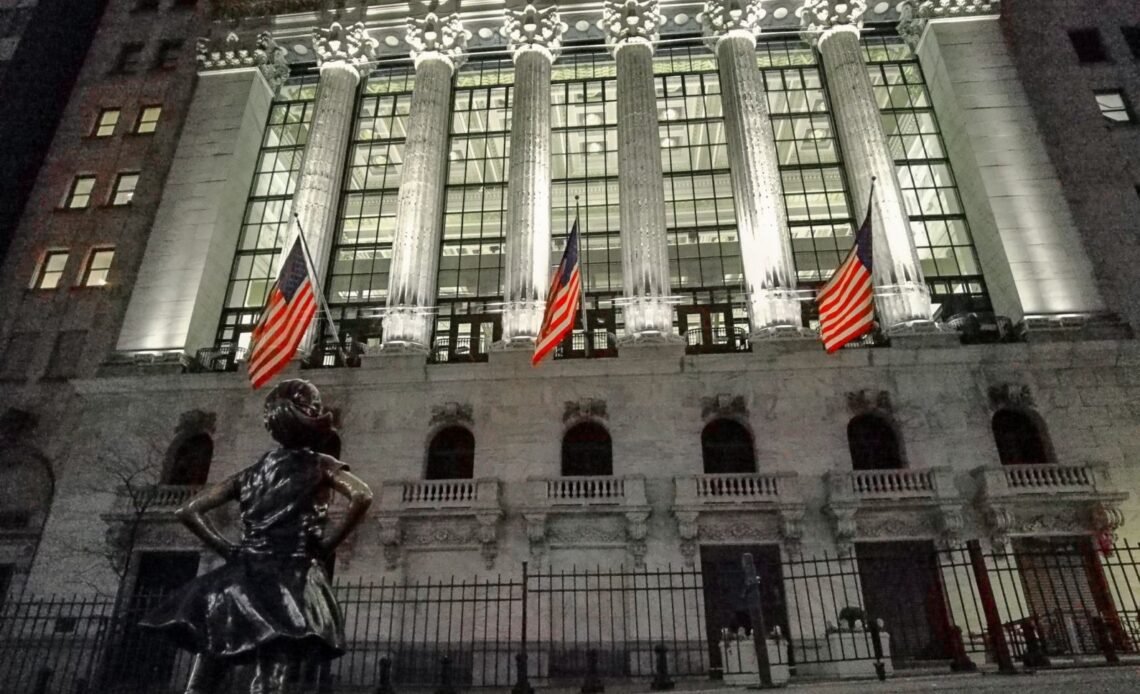 Stocks Settle Lower on Rising Crude Prices and Higher Bond Yields