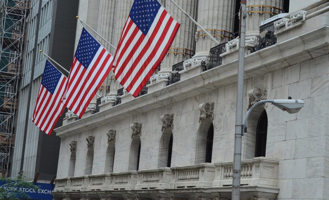 Stocks Settle Higher as Crude Prices Fall on US-Iran Deal Hopes