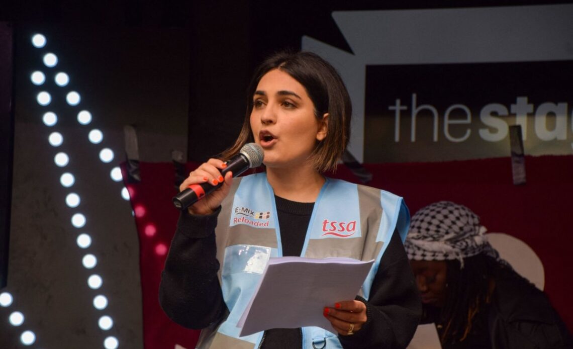 Politics Home | Union Urges PM Not To Cut Railway Jobs As Part Of Public Ownership Shift